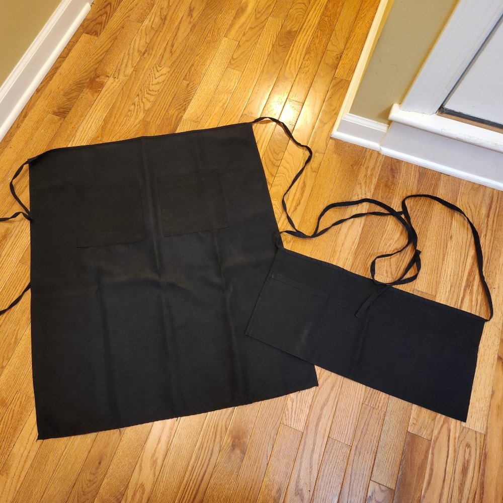 2 WAITER APRONS AND1  MONEY SASH